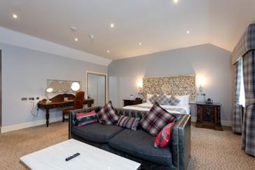 Junior-suite-deluxe-king