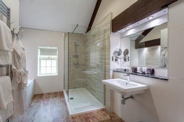 pjparty-apartment-bedroom