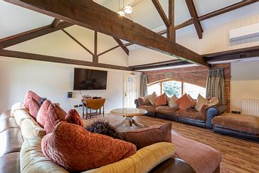 pjparty-apartment-bedroom