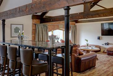 pjparty-apartment-bedroom